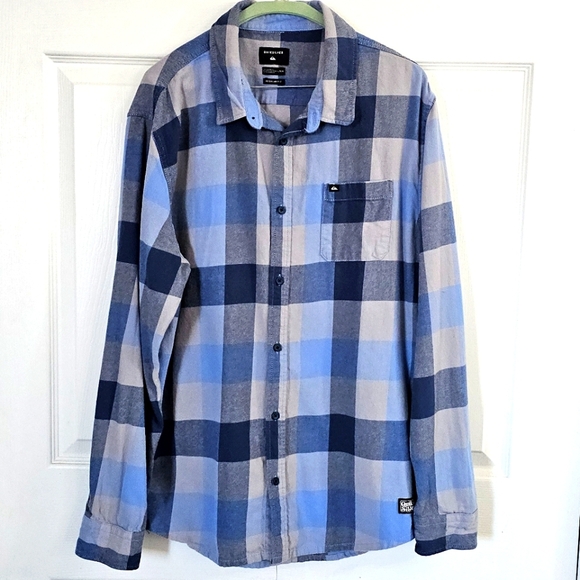Quiksilver Men's‎ Blue Plaid Flannel Large Regular Fit Buttons Casual Surf Skate - Picture 1 of 8